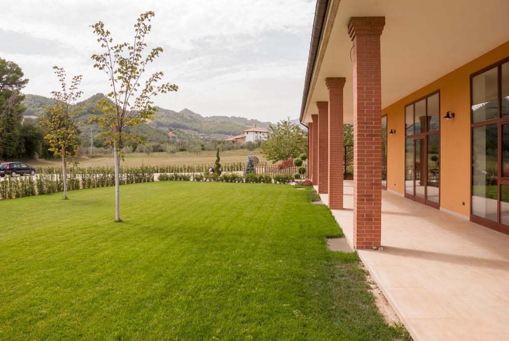 Maison d'hôtes Casa Dèlfico Ristoro in famiglia à Teramo Extérieur photo